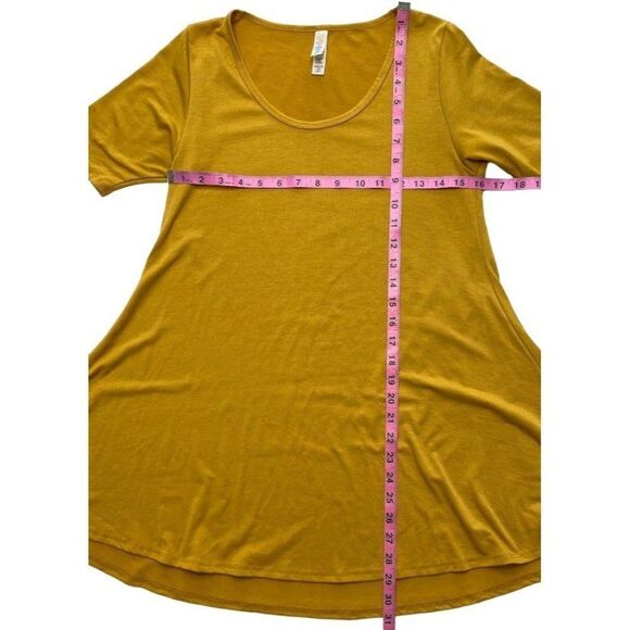 LuLaRoe Solid Mustard Yellow Perfect T Swing Short Sleeve Top sz XXS - Picture 3 of 6